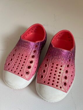 Native Shoes Kids Glitter Gradient Slip-Ons - Pink to Purple